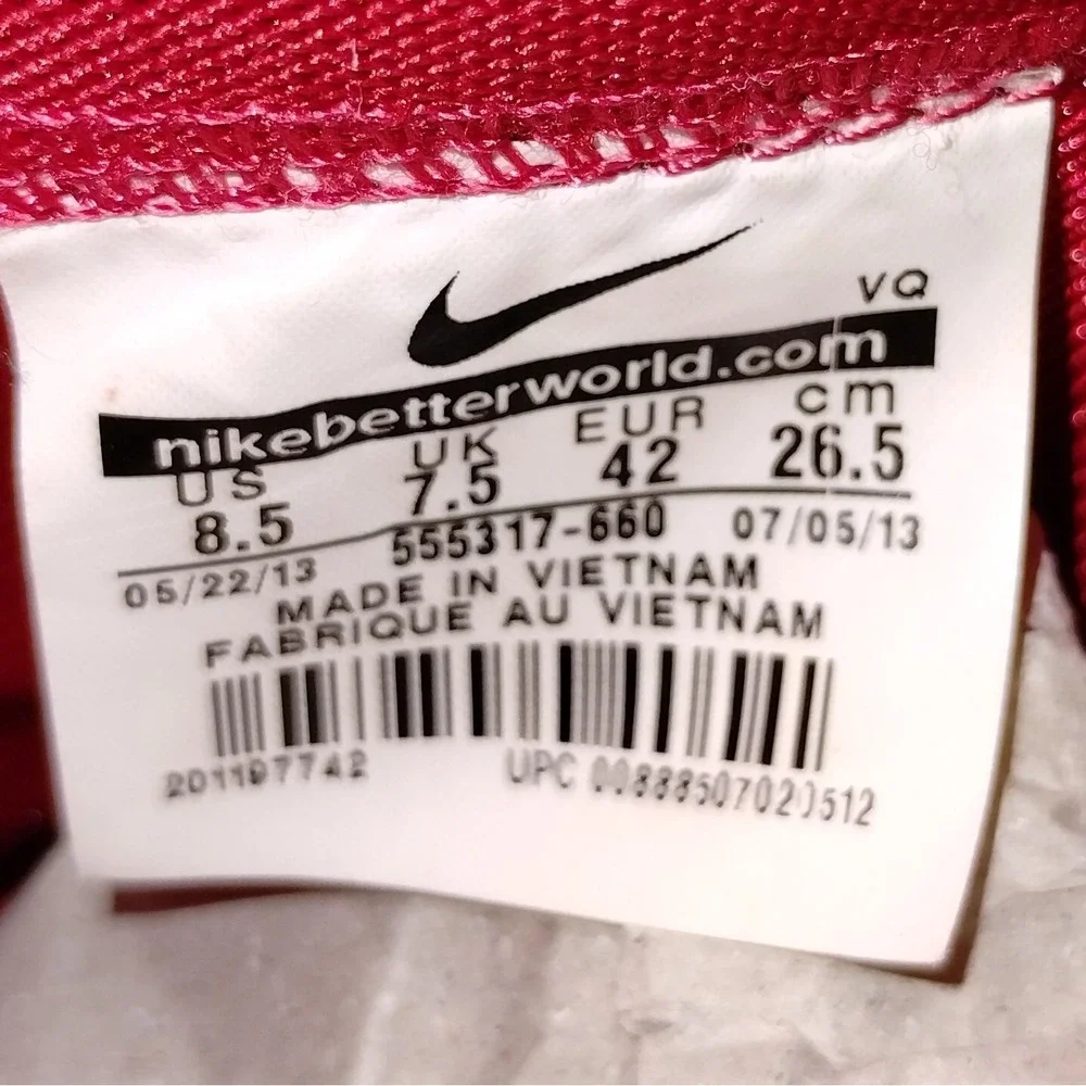 Nike Toki Leather Skateboard Sneakers Mens Size 8.5 Gym Red Suede Casual Shoes‎